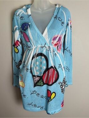 Crimson Ivy Blue Peace And Love Rhinestone Hooded V Neck Tunic Top